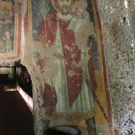 Radici Etrusche Affittacamere Sutri